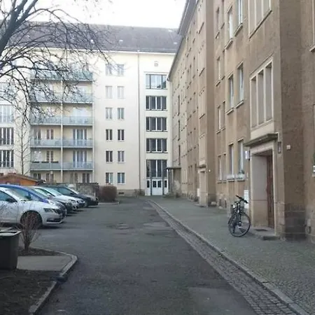 Homestay Grune Und Ruhige Lage / And Quiet Area Dresden