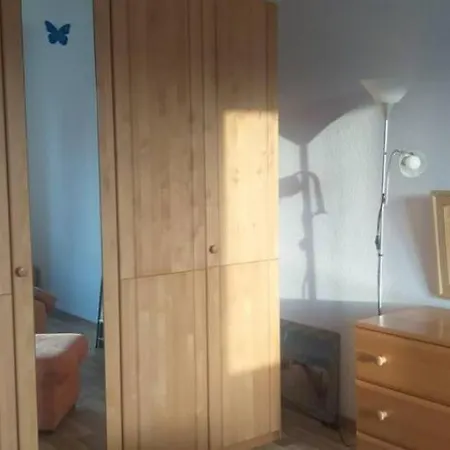 Homestay Grune Und Ruhige Lage / And Quiet Area Dresden