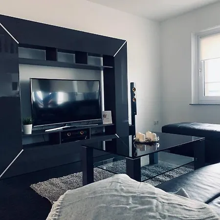 Apartment Mit Penthouse Charakter In