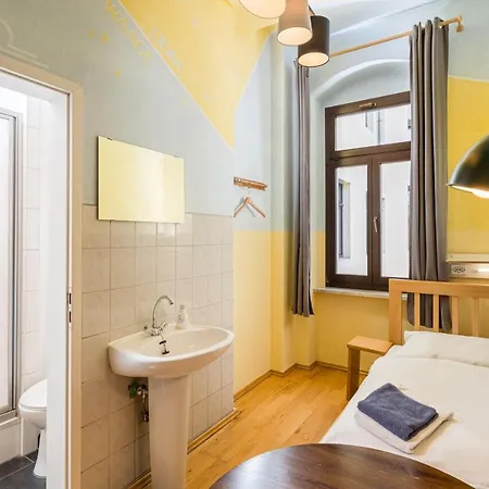 Mondpalast Hostel