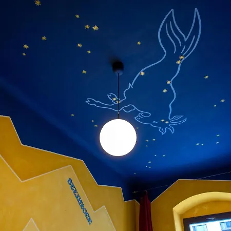Hostel Mondpalast