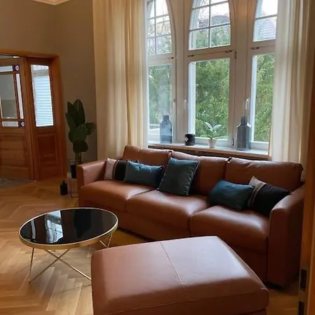 Apartment In Jugendstilvilla Am Grossen Garten I Balkone I Wlan Dresden