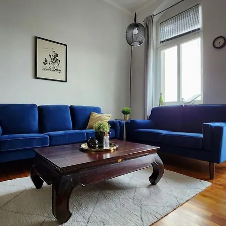Apartment 4 Raum Mit Balkon Auf 120sqm In Lage Dresden