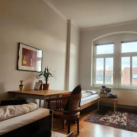 4 Raum Mit Balkon Auf 120sqm In Lage Apartment *