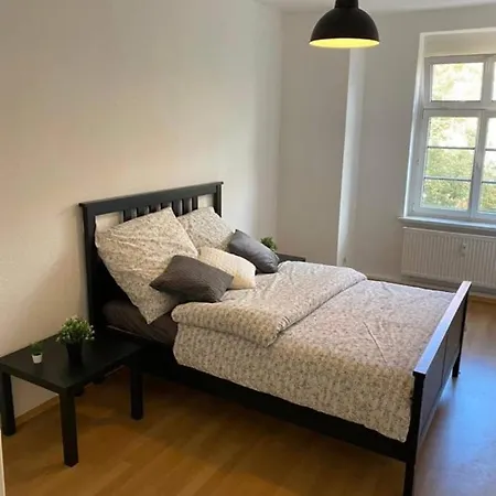 Schones Naher Bahnhof Neustadt Zentral Wlan Homestay *
