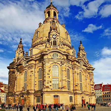 Schones Naher Bahnhof Neustadt Zentral Wlan Dresden