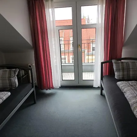 Guest house Fuer Monteure In Dresden, Mit Eigenem Bad Und Grosser Gemeinschaftskueche Dresden