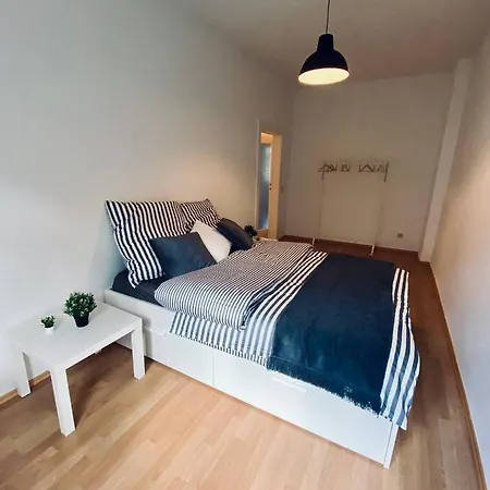 Homestay Schones Naher Bahnhof Neustadt Zentral Wlan Dresden