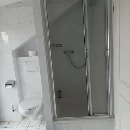 Fuer Monteure In Dresden, Mit Eigenem Bad Und Grosser Gemeinschaftskueche Guest house Dresden
