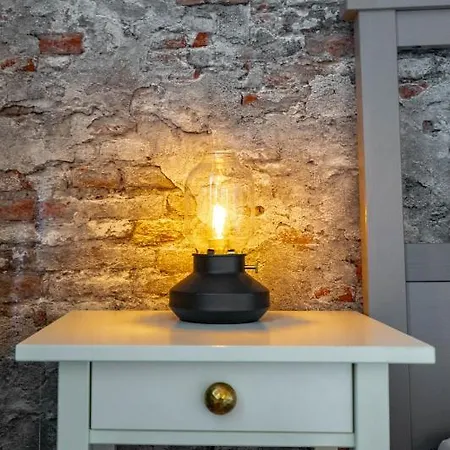 2r Perfect For Families! Kitchen - Parking - Netflix Apartment Dresden