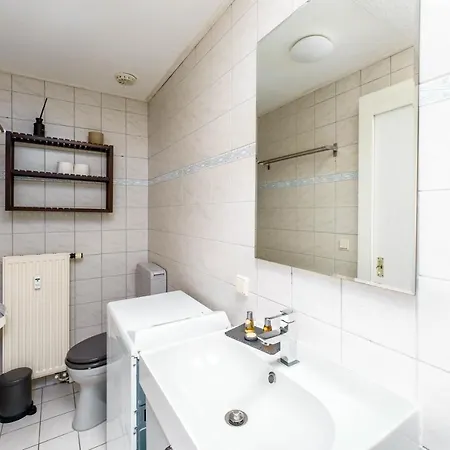2r Perfect For Families! Kitchen - Parking - Netflix * Dresden