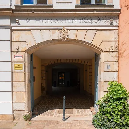 Hofgarten 1824 Garni Otel 3*
