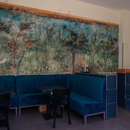 Otel Hofgarten 1824 Garni 3*
