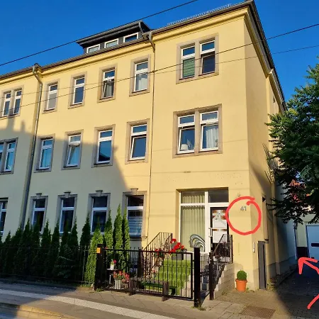 Apartment Mit Parkplatz & Balkon Nahe Elbe