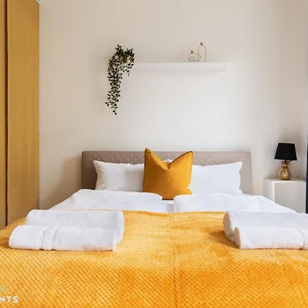 New! Pineapple Altstadt Ii *