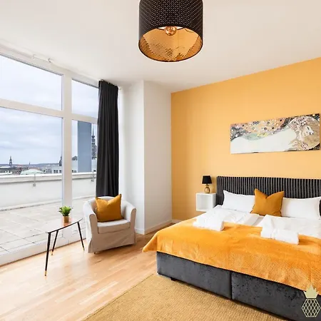 Apartment Pineapple Penthouse Am Zwinger - 162 Qm - 1x Free Parking Dresden