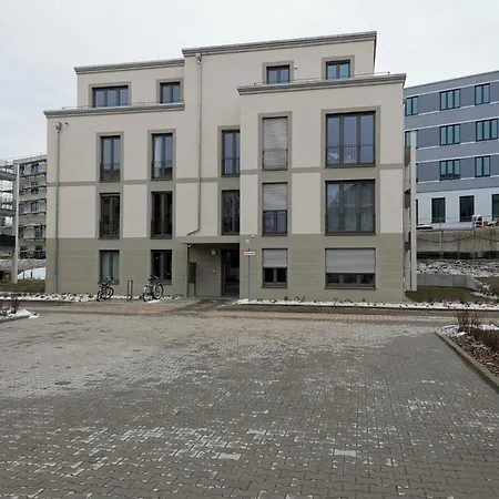 Apartment Gemuetliches In Geraeumiger Gemeinschaftswohnung Dresden