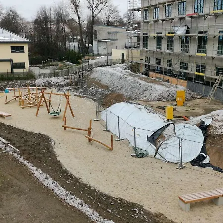 Gemuetliches In Geraeumiger Gemeinschaftswohnung Apartment