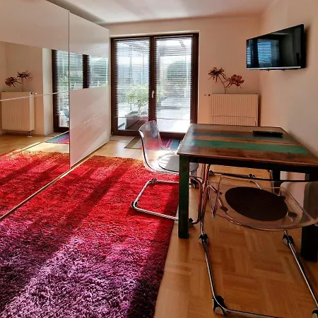 Arlett Apartment
