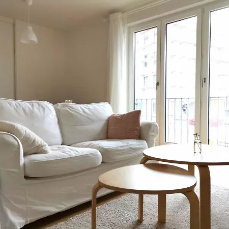 Gemuetliches In Geraeumiger Gemeinschaftswohnung Apartment *