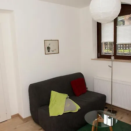 Apartment Striesener Idylle, Ruhig Und Gruen In Elbnaehe Dresden