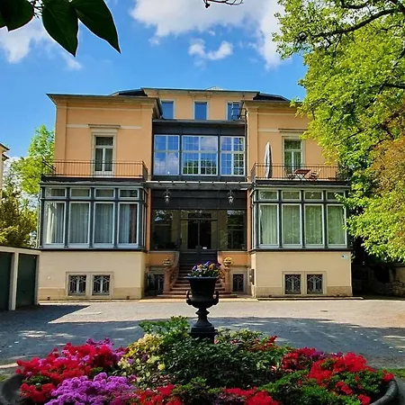 Haniel Oskar * Dresden