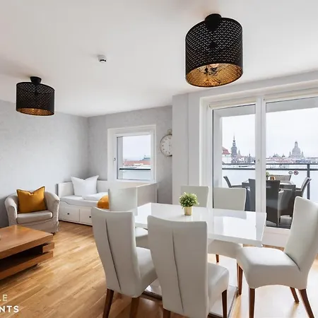 New! Pineapple Zwinger V Apartment Dresden