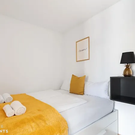 Apartment Pineapple Mitte Ii - Free Parking Dresden