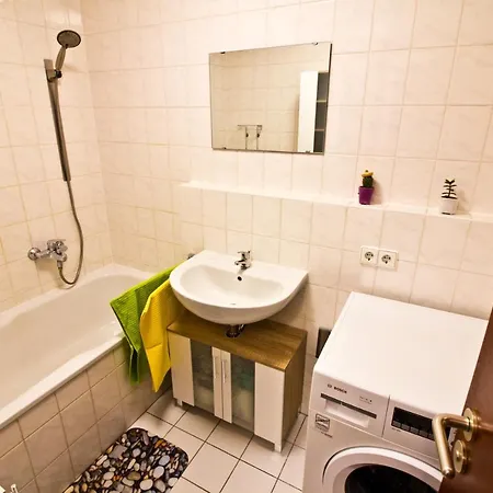Ferienwohnung Tukan Laubegast Wlan Tv Ebike Apartment Dresden