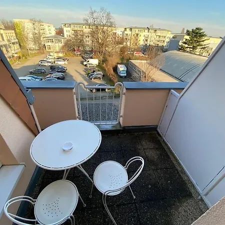 Schoene 2-raumwohnung In Apartment Dresden
