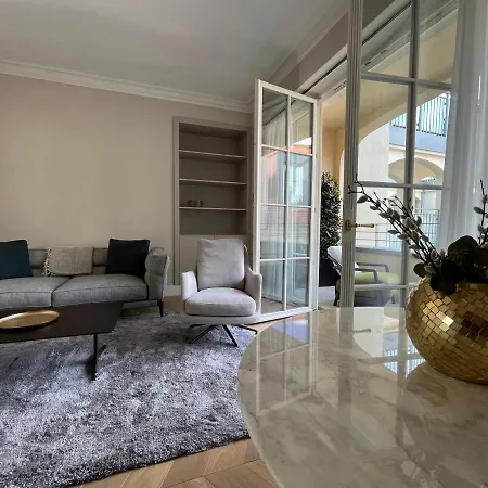 Luxury / 2-raum-apartment An Der Frauenkirche *