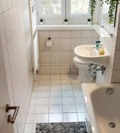 Helles Mit Balkon Am Grossen Garten Nahe Stadtzentrum Apartment Dresden