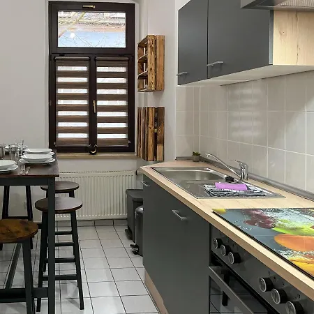 Neu: Wohnperle*feder Apartment