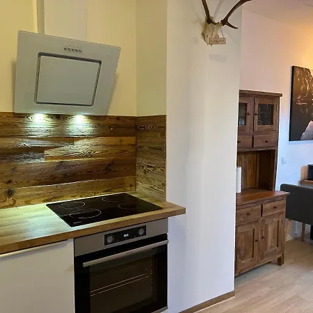 Schweizerhaus Apartment *