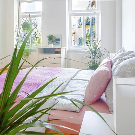 5 Min Zur Elbe, Helle Geraeumige 2-raum-whg, Neustadt, Lage * Dresden