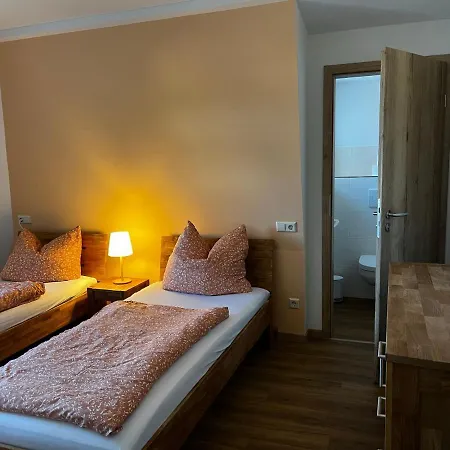 Apartment-haus Landeskrone * Dresden