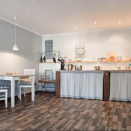 Adele - Ruhig, Direkt Am Elberadweg & Badesee Mit Balkon Apartment Dresden