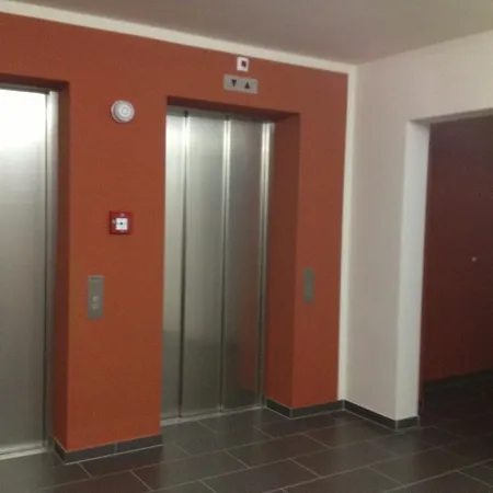 Fewo Am Zwinger Apartment *