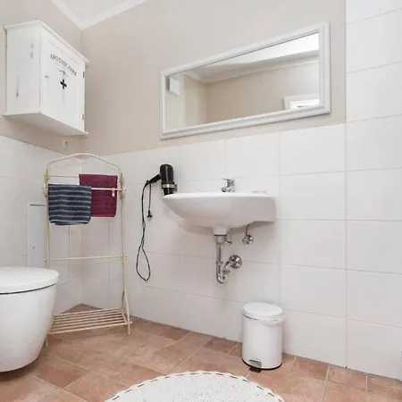 Apartment Adele - Ruhig, Direkt Am Elberadweg & Badesee Mit Balkon Dresden