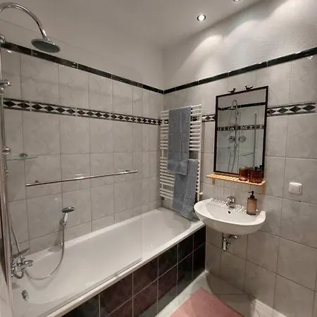 Schoene In - Neustadt Apartment *