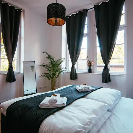 Apartment Oasis - Wohnen Im Koenigspark - Elbhang - Grosse Terrasse - Netflix - Tg