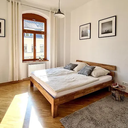 Apartment 1-raum-wohnung Zentral Gelegen *