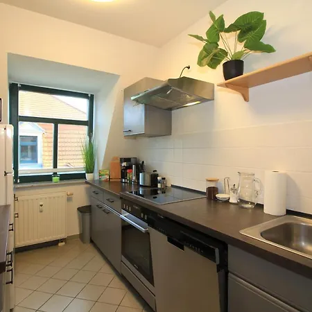Apartment Lori Monteurszimmer Wlan Tv