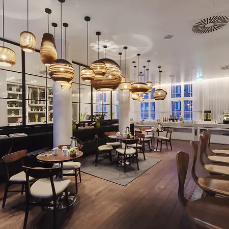 - Am Zwinger By Ihg 4* Dresda
