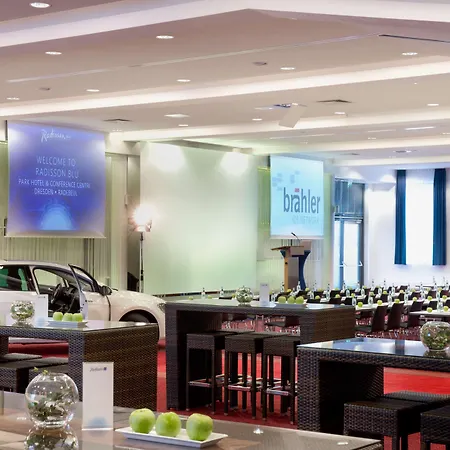 Radisson Blu Park & Conference Centre 4*