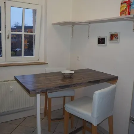 Apartment 3-raum In Dresden, Ideal Fuer Monteure