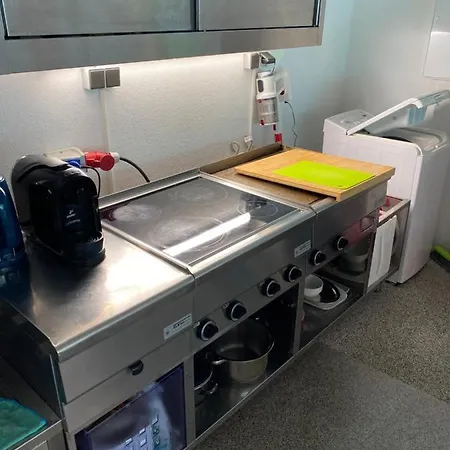 Big One Event Loft Gastro Kitchen, 200qm, Up To 8 Beds Dresden