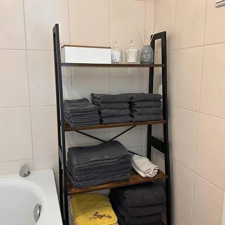 Apartment Neu* 4+1 Personen, Zentrumsnah,ebk, Stellplatz *