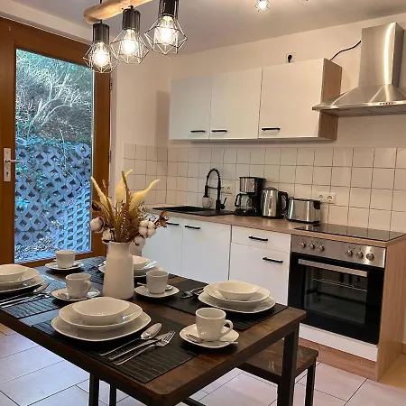 Neu* 4+1 Personen, Zentrumsnah,ebk, Stellplatz Apartment *