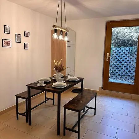 Neu* 4+1 Personen, Zentrumsnah,ebk, Stellplatz Dresden